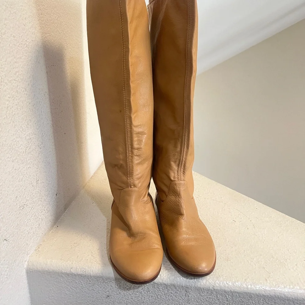 Banana Republic Tan Leather Knee-High‎ soft Boots women’s size 9.5 winter fall